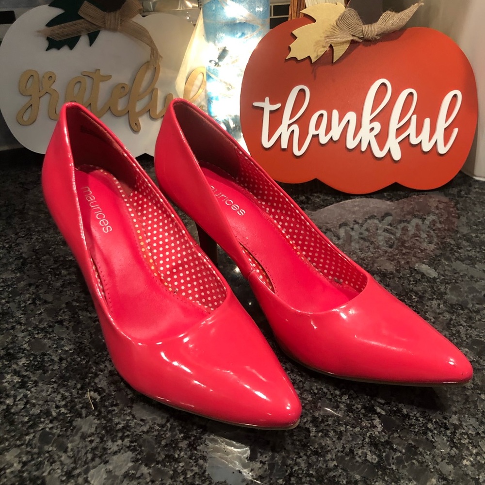 Coral pumps 8.5